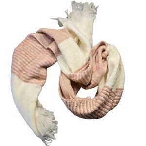 LC Laura Conrad  Pink Cream Fringed Winter Soft Knit Scarf NEW Women's ONE SIZE